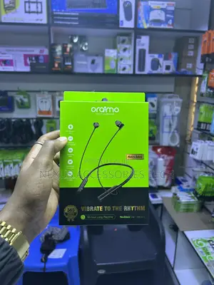 Oraimo Necklace Lite Oeb-311 – 30h Playtime, Bass,Call Vibration Alert