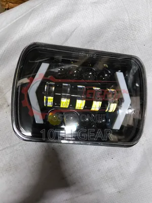 Hilux Millenium Headlight Aftermarket (Pair)