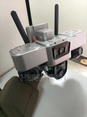 Excellent Night Vision Triple Eyes Triple Lens 4g Solar Powered CCTV