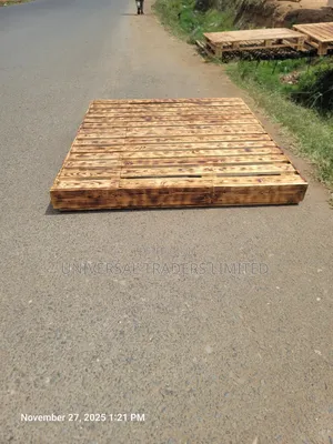 Stylish 5x6 Pallet Bed