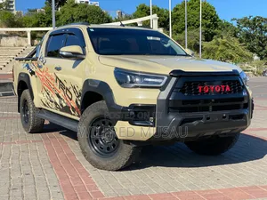 Toyota Hilux 2017 Beige
