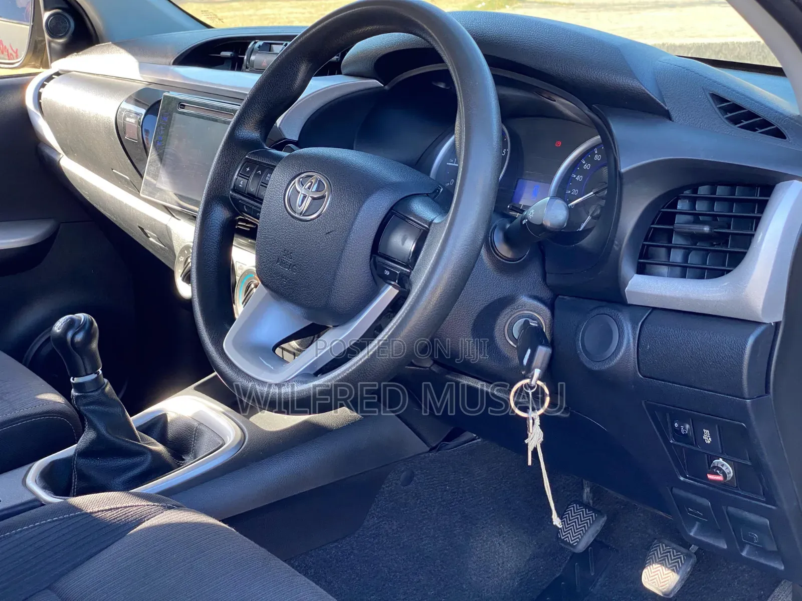 Toyota Hilux 2017 Beige