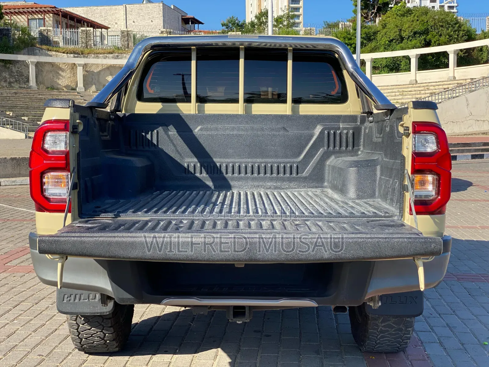 Toyota Hilux 2017 Beige