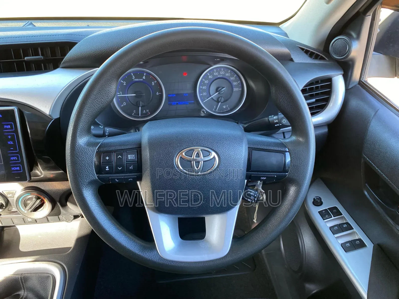 Toyota Hilux 2017 Beige