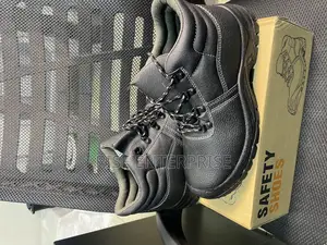 Quality Safety Boots Shoes-Black
