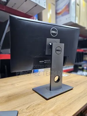 Dell U2715hc 27 Inch Display (2560* 1440p) Daisy Chaining Available