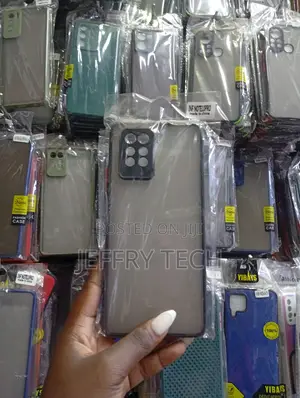 Features a Smoke-Colored Translucent Protective Phone Case,