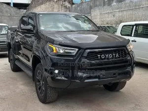Toyota Hilux Revo Double Cab Deisel 2.4 AWD 2021 Matt Black