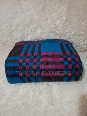 Heavy Duty School Blanket 137cm X 200cm Warm Comfort