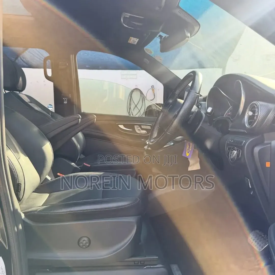 Mercedes-Benz V-Class 2019 Blue