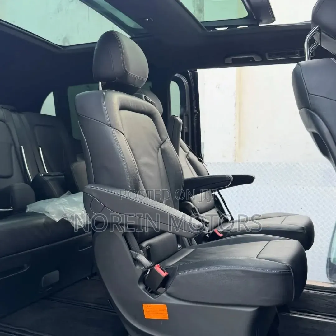 Mercedes-Benz V-Class 2019 Blue