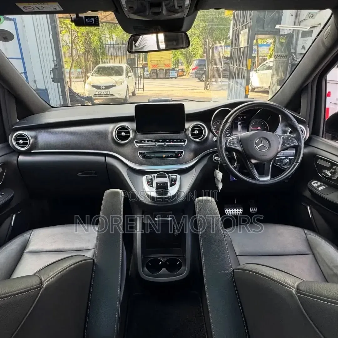 Mercedes-Benz V-Class 2019 Blue
