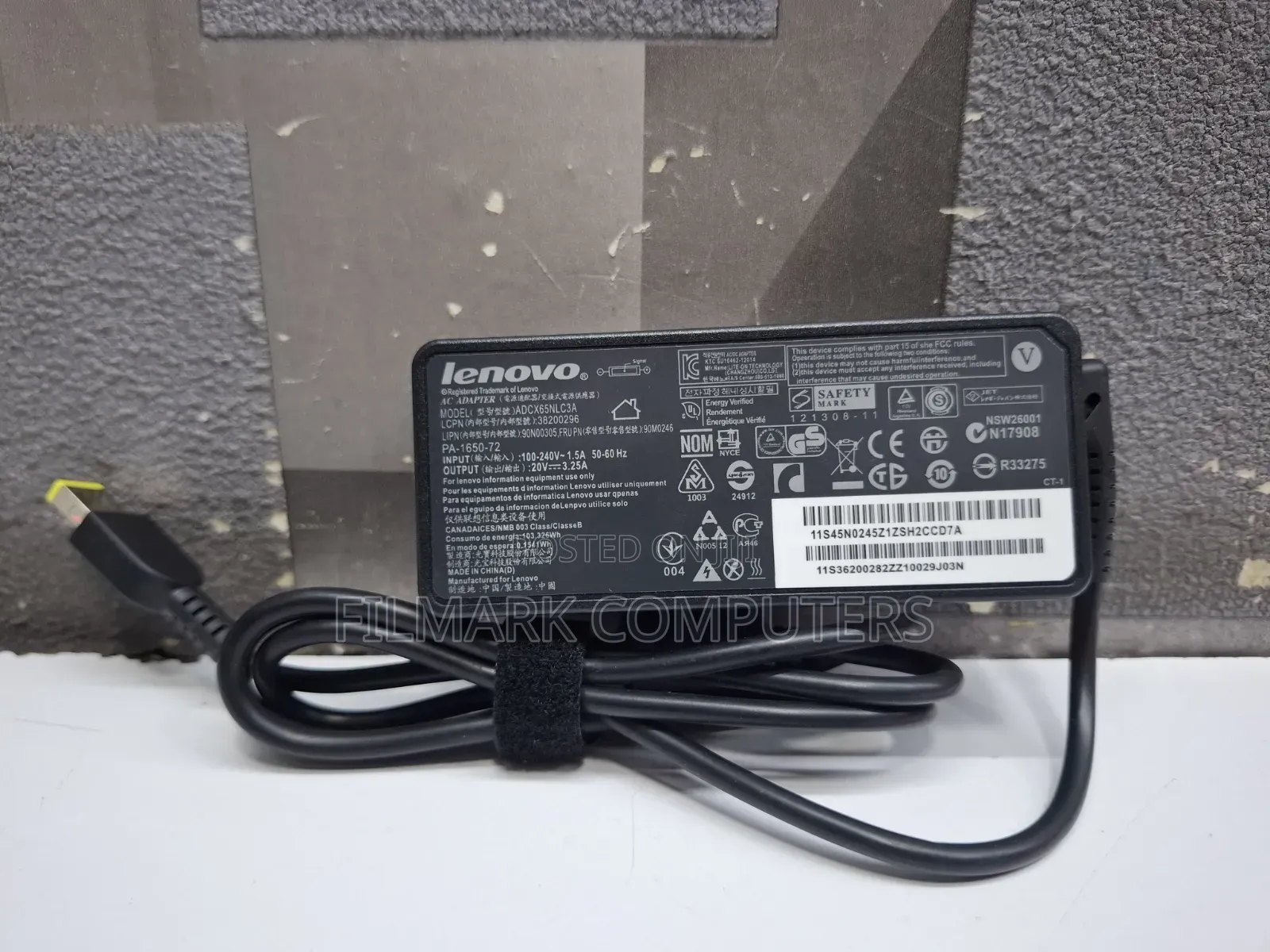 Lenovo 20v 3.25a 65w Usb Pin Original Ac Adapter