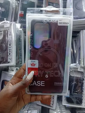 Leather Magsafe Protective Case for the Samsung Galaxy S25 Ultra