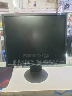 Samsung 19 Inches Squared