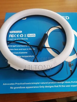 12" Ring Fill Light With Tripod