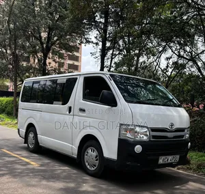 Toyota HiAce 2013 White