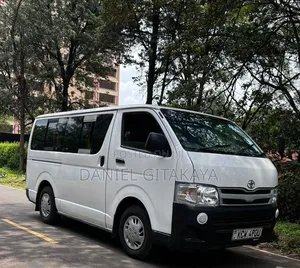 Toyota HiAce 2013 White