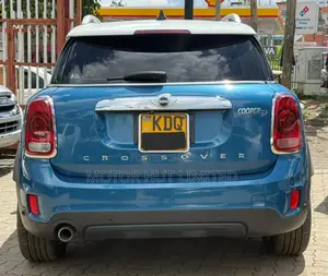 Mini Cooper 2017 Blue