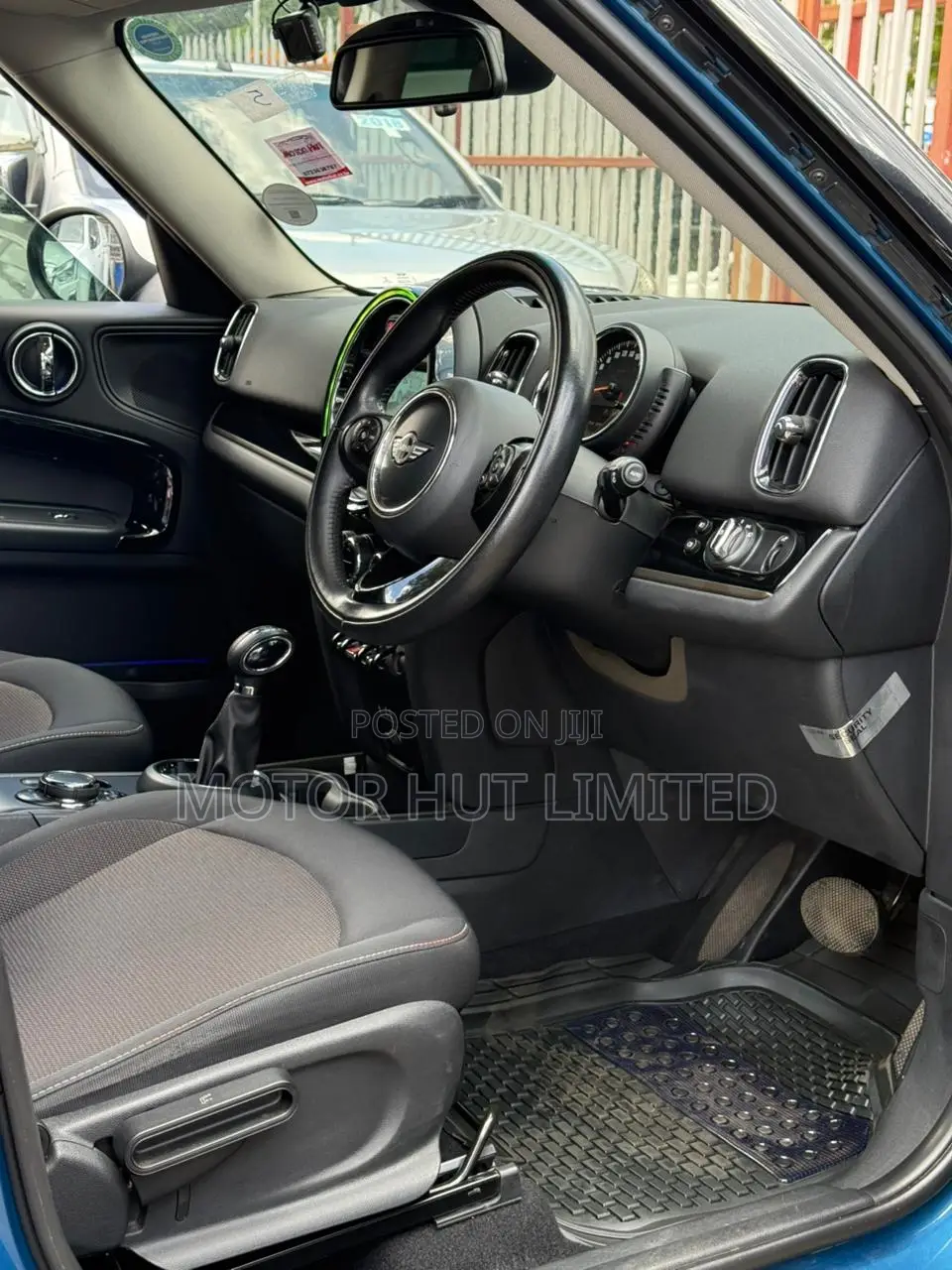 Mini Cooper 2017 Blue