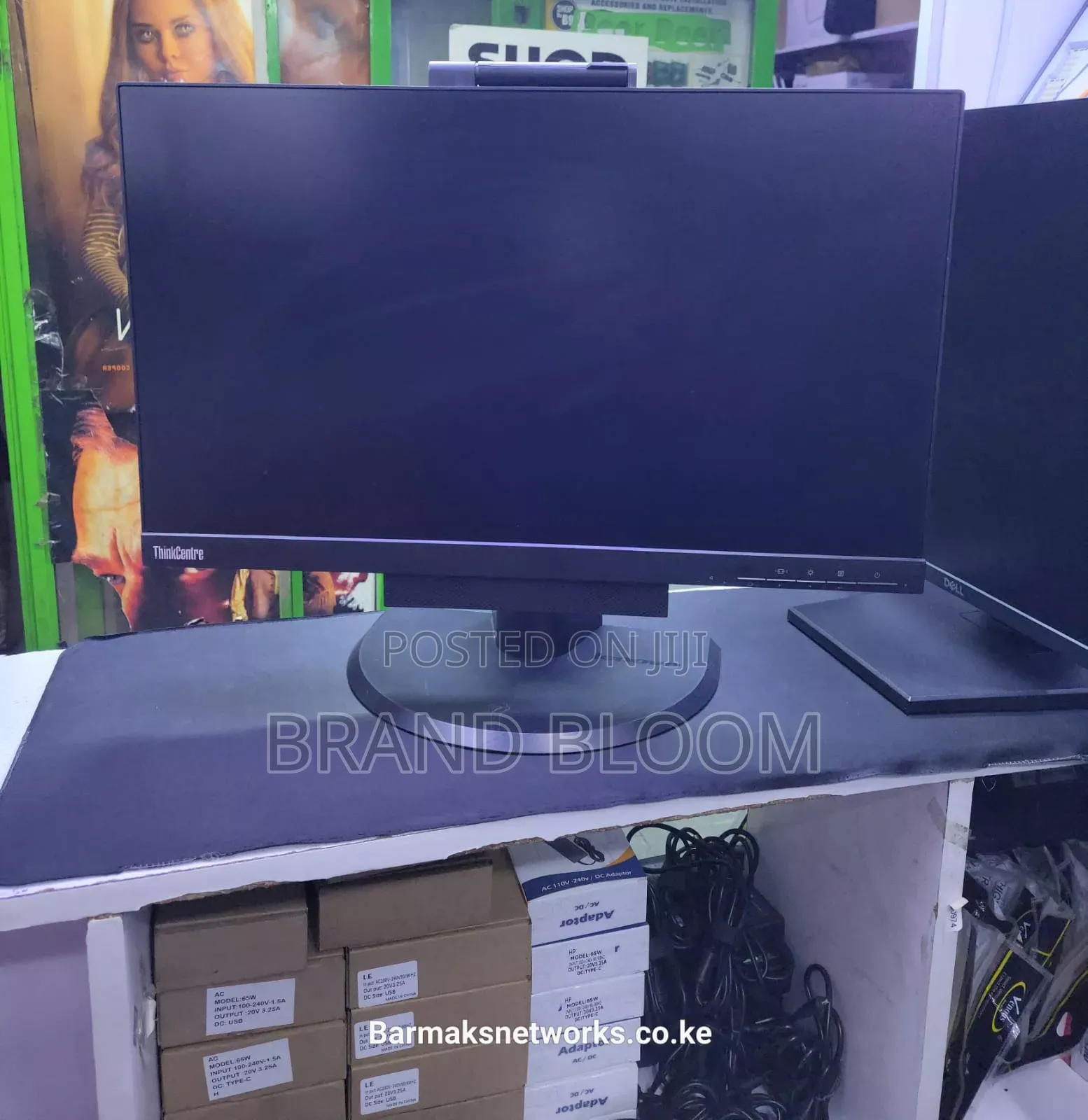 Lenovo 22 Inches Frameless