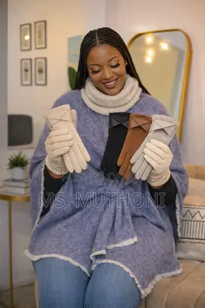 Women's Fashion Gloves Feature a Suede-Like Faux Leather Accents