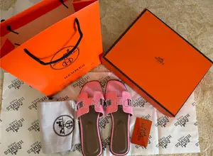 Fully Boxed Glossy Hermes Sandals