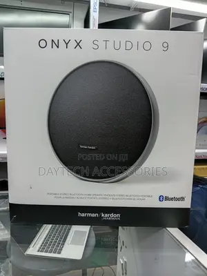 Harman Kardon Onyx Studio 9 Portable Wireles Bluetooth Speaker - Black