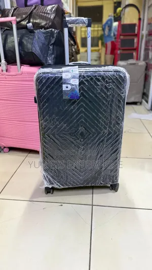 Black Patterned Rubber Large Suitcase at 4000 Height Is 72cm (29")