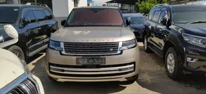 Land Rover Range Rover Vogue 2023 Gold