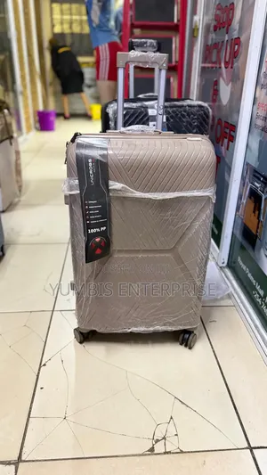 Large Rubber Suitcase 23kgs Capacity Size 2\