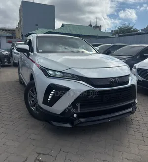 Toyota Harrier 2.0 2020 Pearl