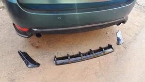 2in1 Rear Bumper Body Kit({Diffuser+2side Lip