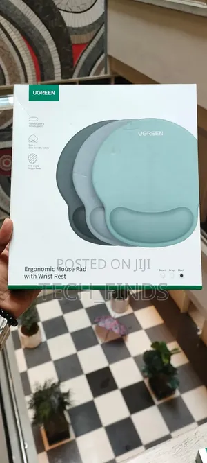 Ugreen Ergonomic Mouse Pad With Wrist Rest