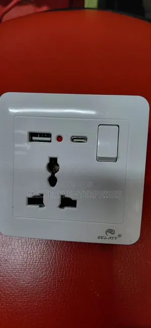 Single Socket Universal