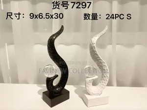 Office/Home Figure Modeling Resin Table Ornaments