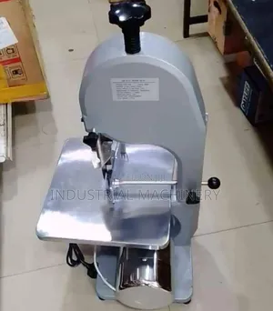 Born Saw Machine