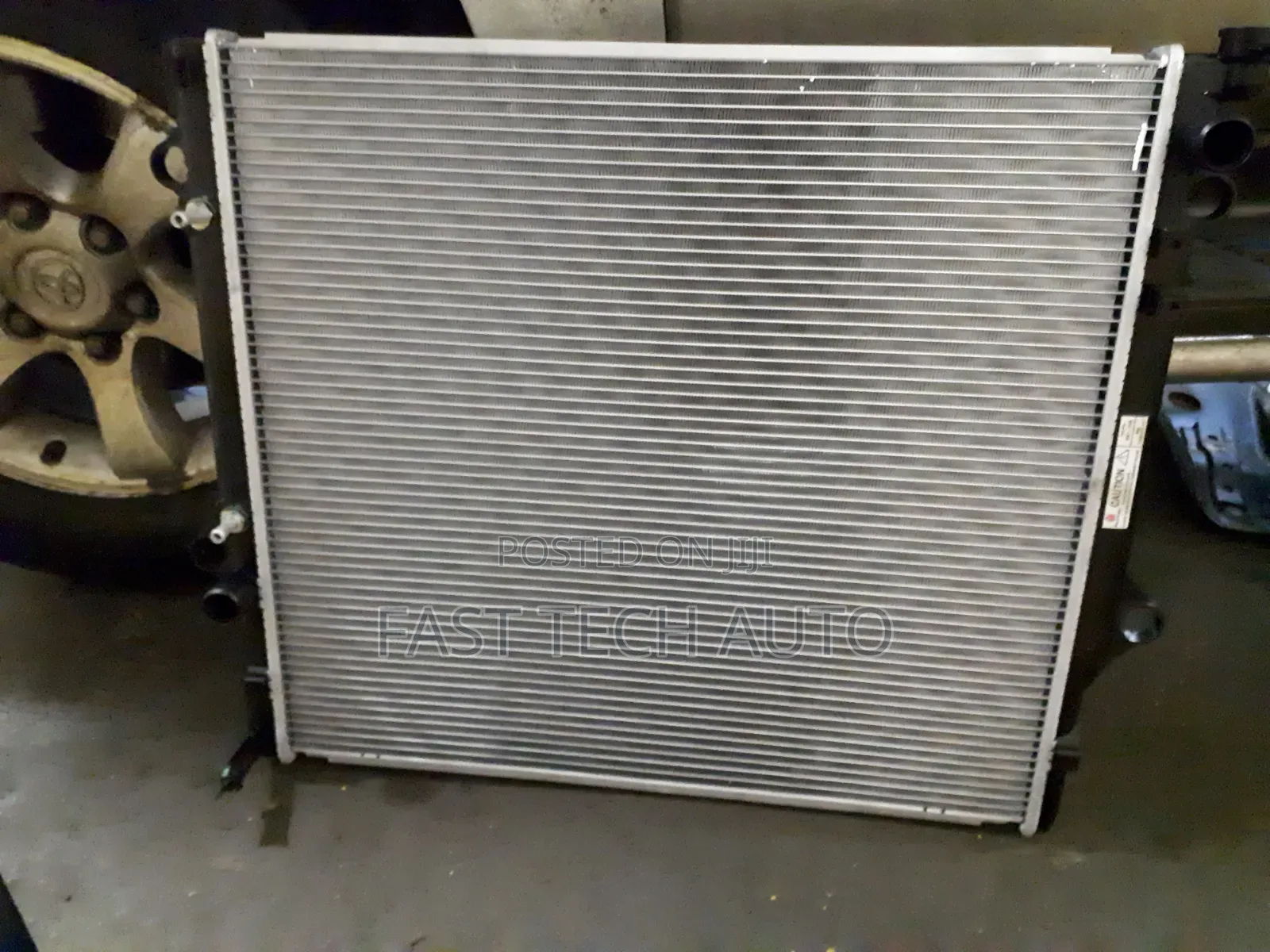 Prado 120 Radiator
