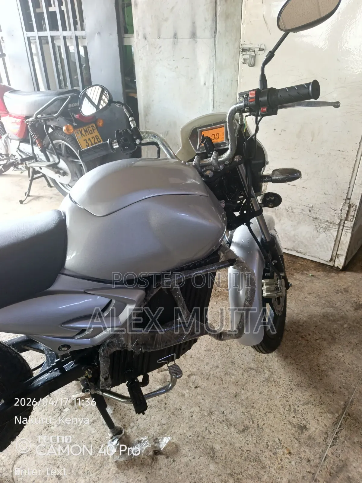 Arc Vector 2026 Silver
