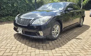 Toyota Crown 2012 Black