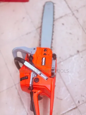 Honda Chainsaw 20inchs