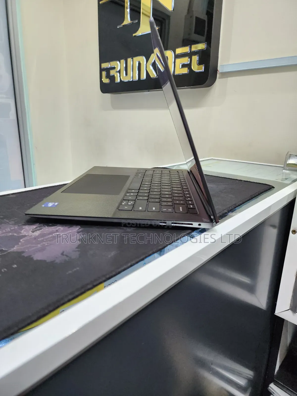 Laptop Dell Precision 5560 16GB Intel Core i9 SSD 512GB