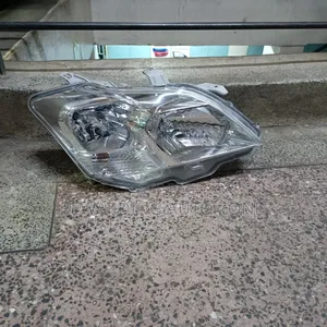Premio 260 2012 Non Zenon Headlights