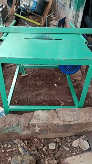 Wood Cutting Machine