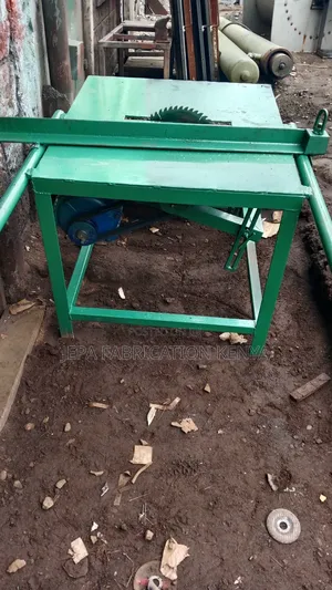 Wood Cutting Machine
