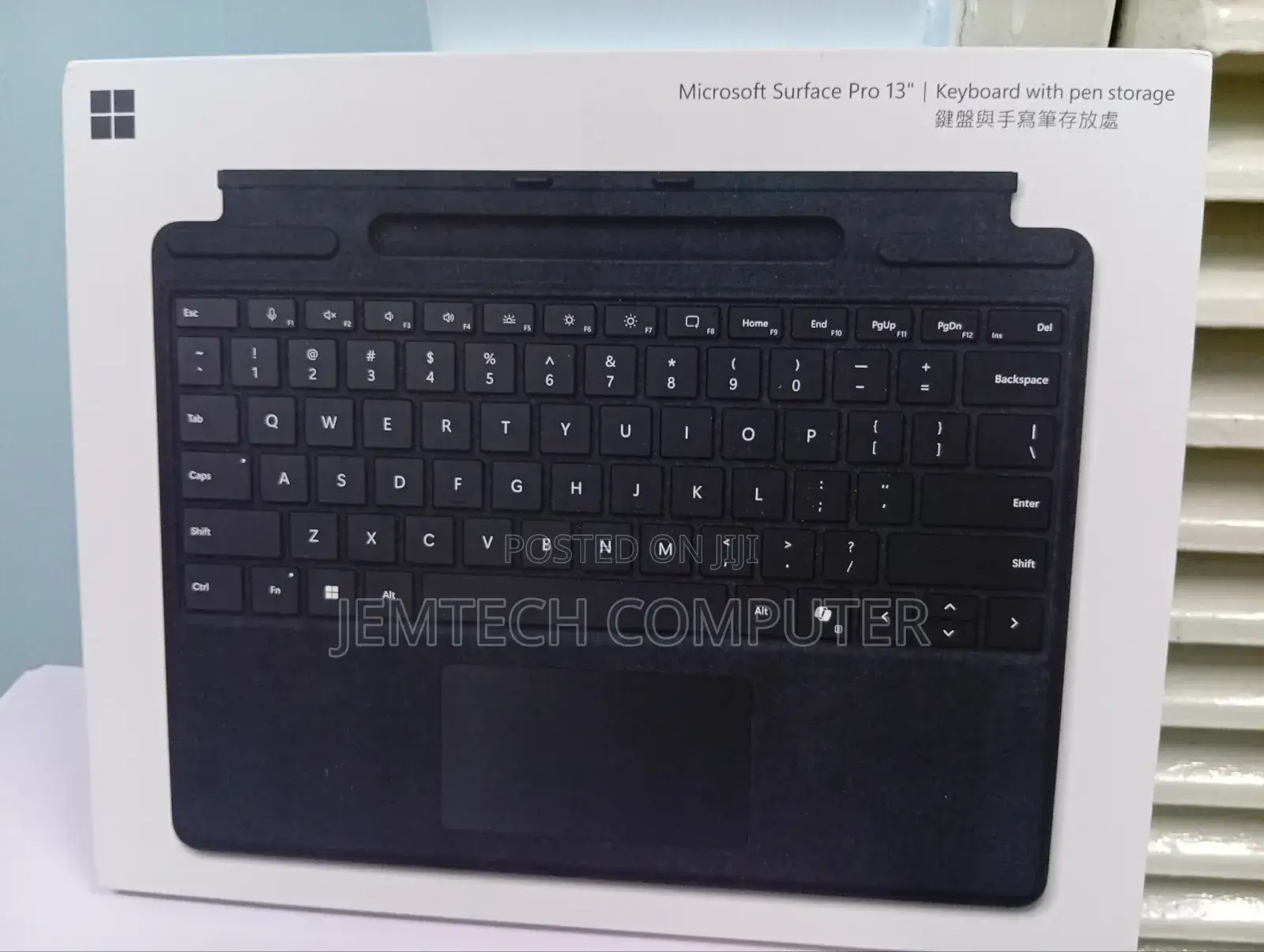 Microsoft Surface Pro 8/9 Signature Keyboard Black+ Pen Hold