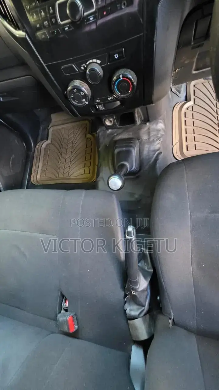 Isuzu D-MAX 2018 White