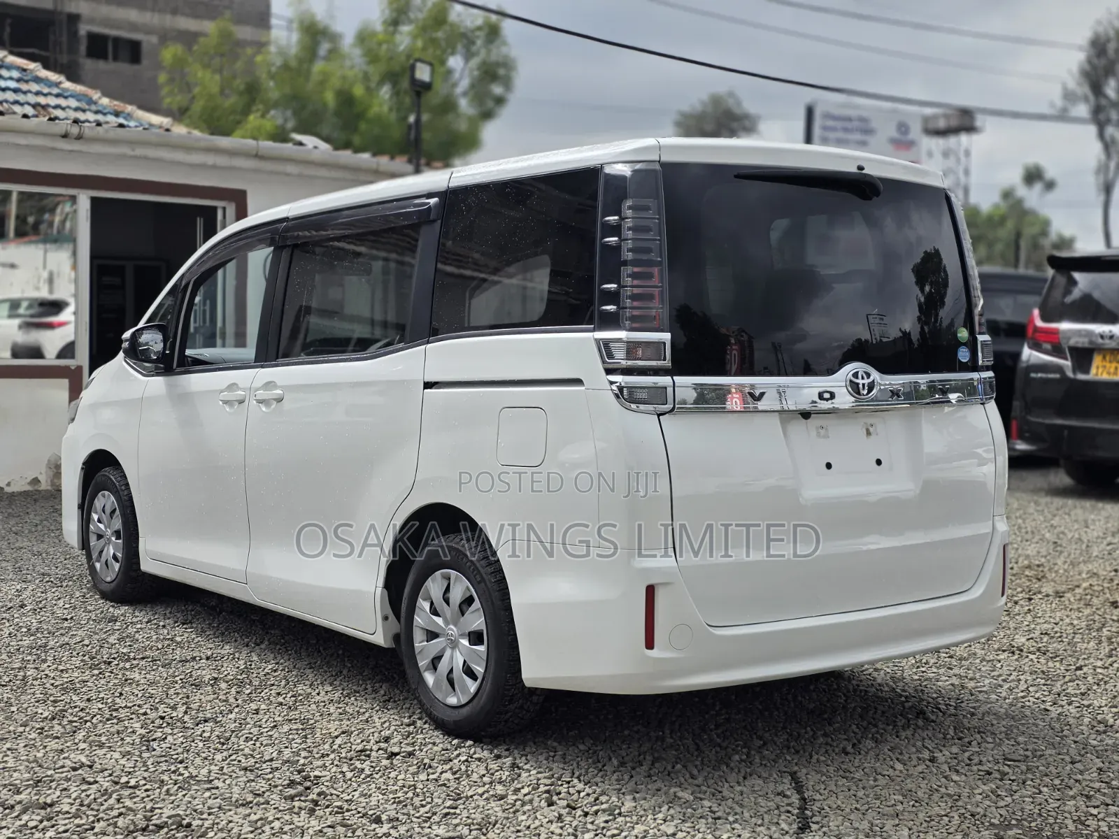 Toyota Voxy 2019 Pearl