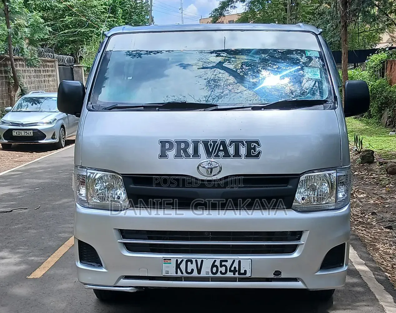 Toyota HiAce 2013 Silver