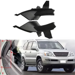 Toyota Prado J120 Windscreen Corner Finisher